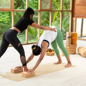 yoga-instructor-displaying-the-use-of-juru-cork-yoga-block-set-during-yoga-practice